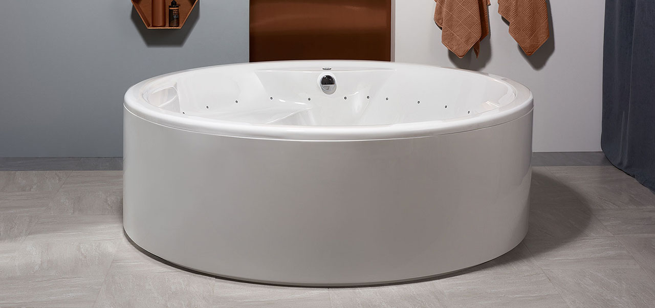 Allegra wht freestanding relax air massage bathtub (1) 600