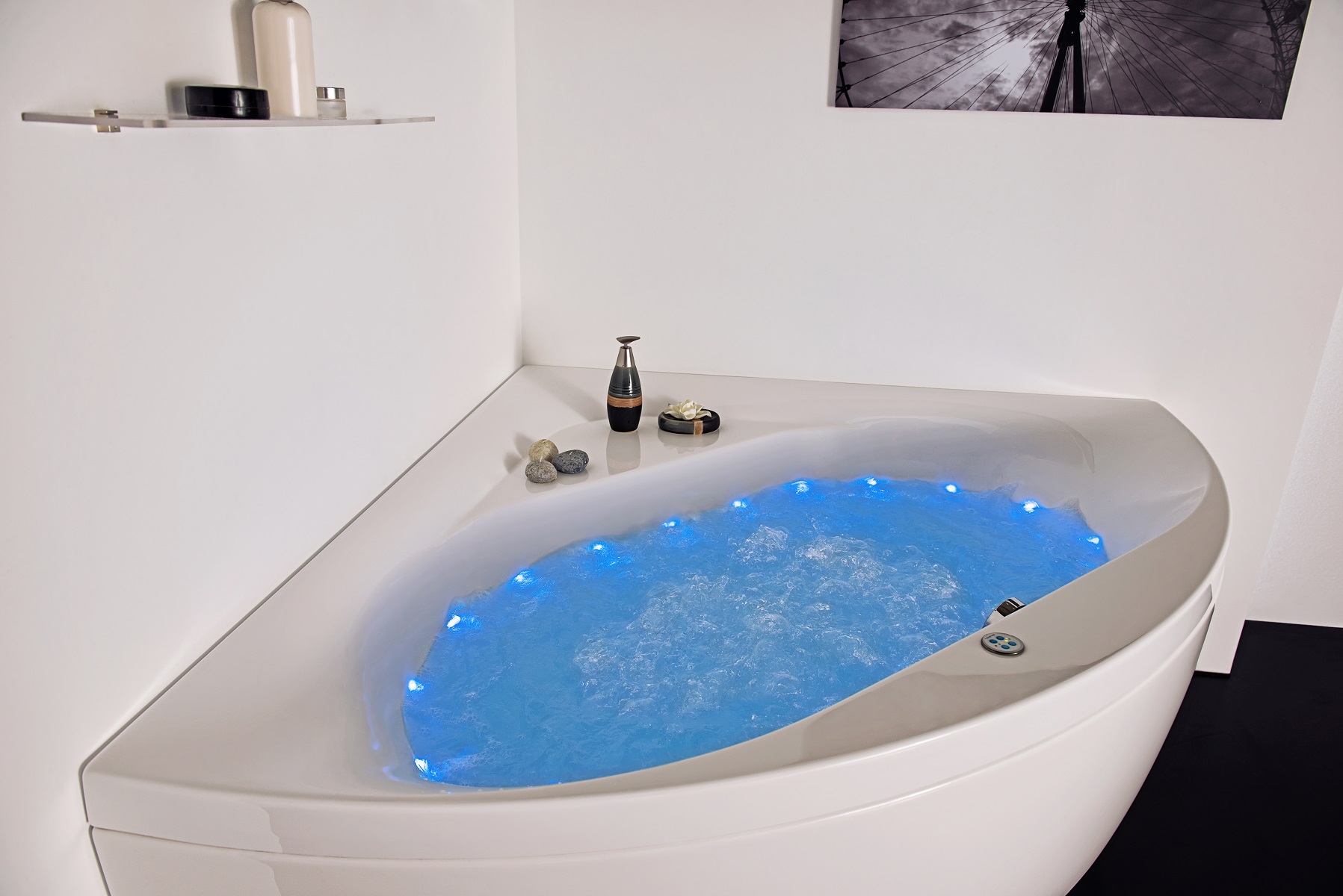 Aquatica Olivia Wht Relax Air Massage Bathtub web DSC2675
