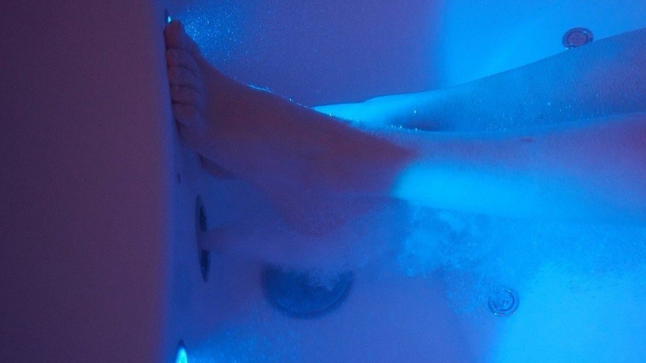 Aquatica downtown foot massage image 1280x720 (web)