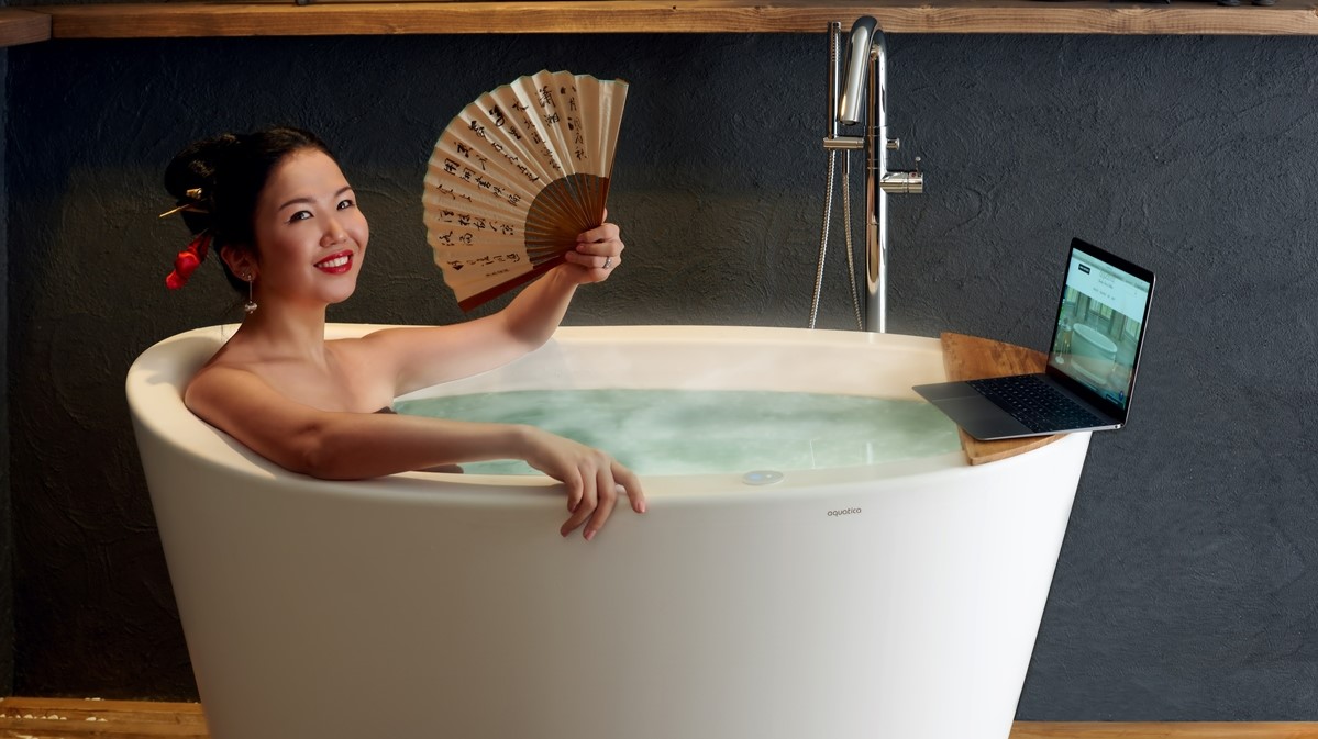 Aquatica true ofuro tranquility freestanding solid surface bathtub web 01 720