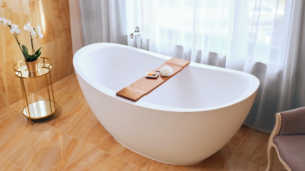 Aquatica Lillian White Freestanding Solid Surface Bathtub DSF8537 169