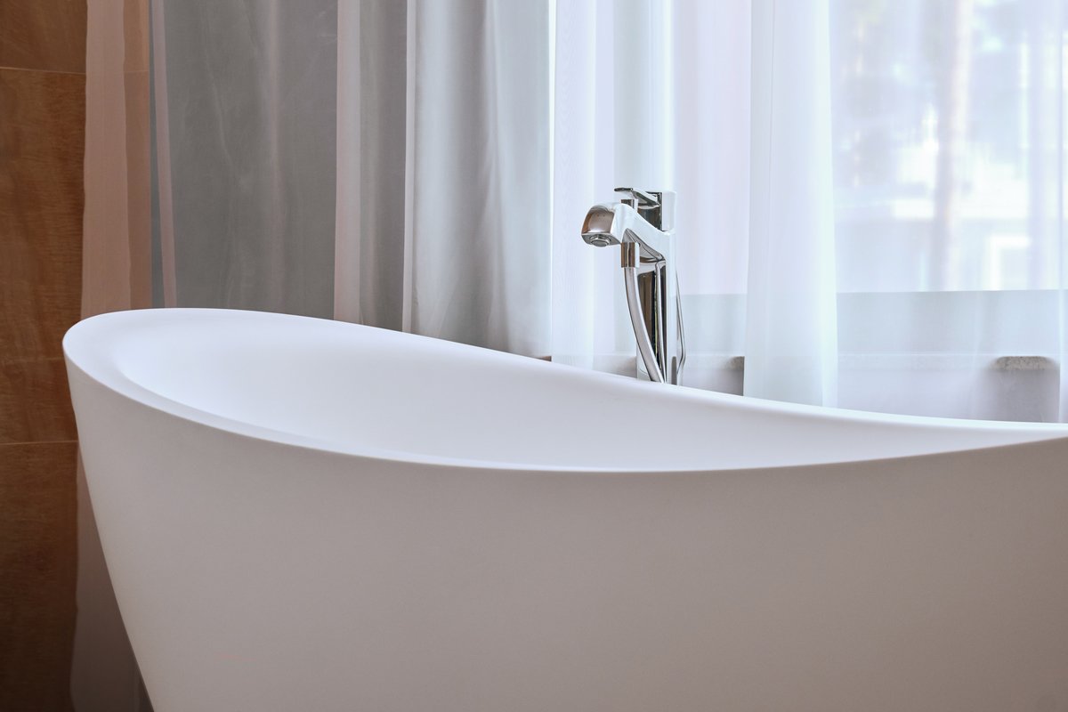 Aquatica Lillian White Freestanding Solid Surface Bathtub DSF8554