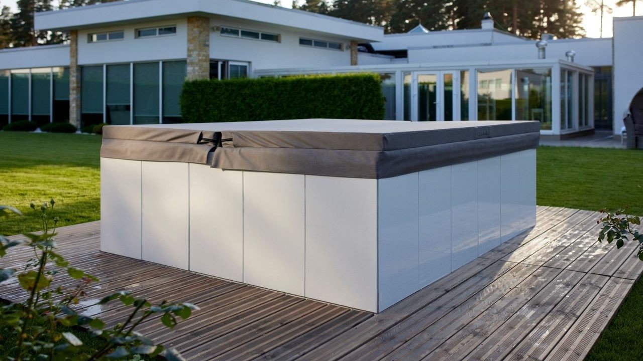 Aquatica Vibe Infinity Spa With Maridur Siding17 720 (web)