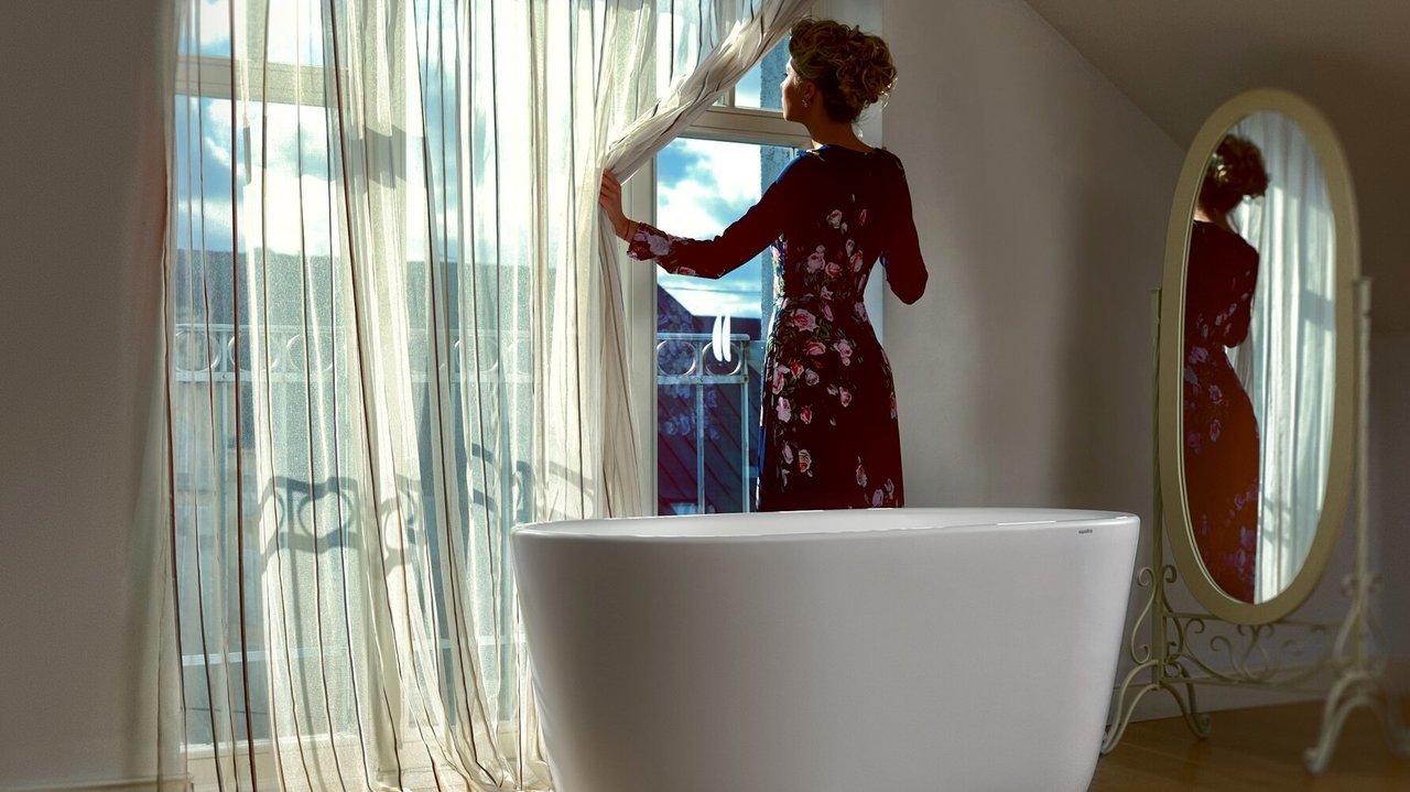 Lullaby Wht Freestanding Solid Surface Bathtub web (6) (web)