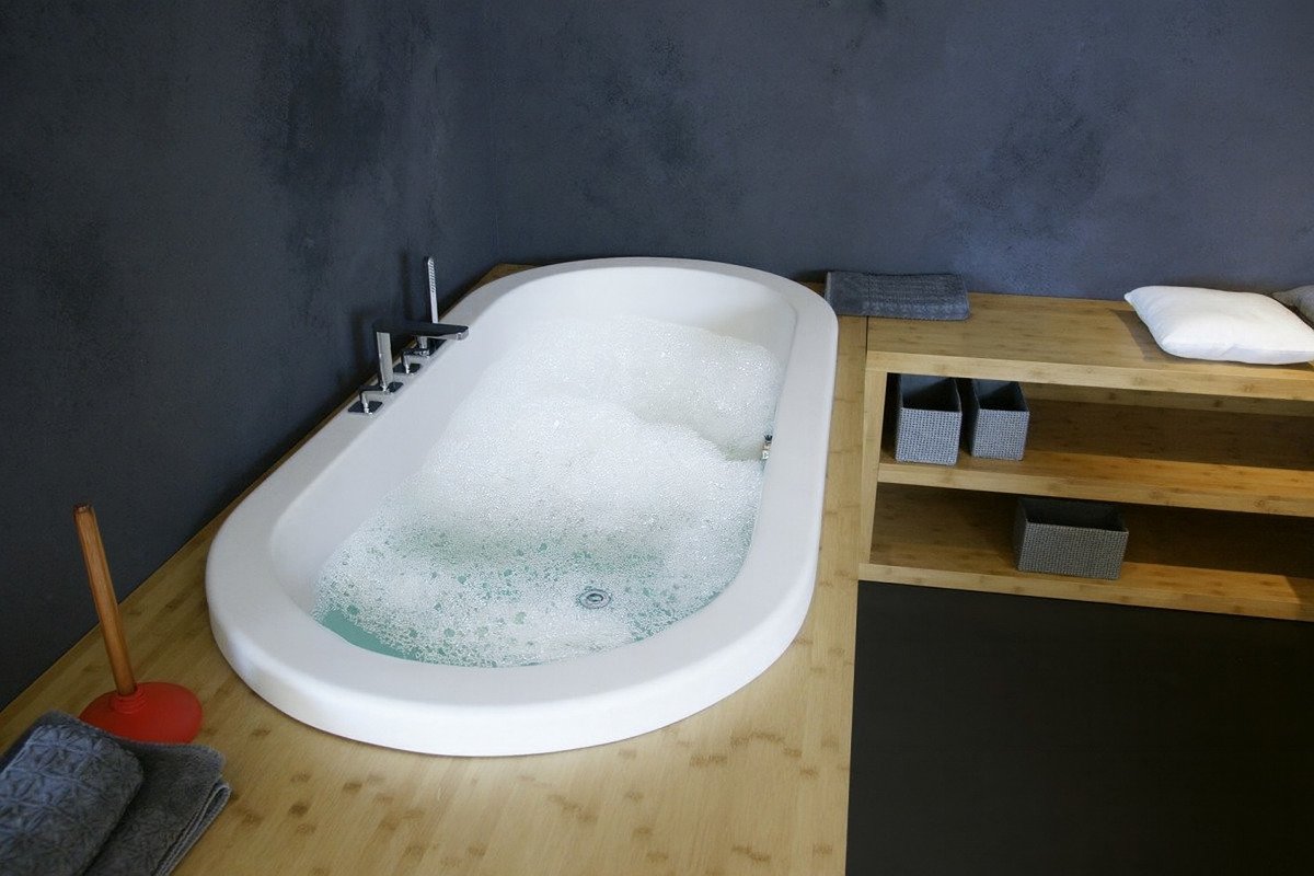 how to snake a bathtub drain 4 (web)